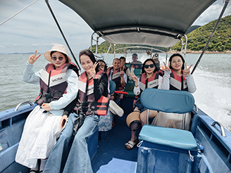 【青春逐浪，共繪精彩】深圳生彩廣告噴繪公司海邊團(tuán)建紀(jì)實(shí)!